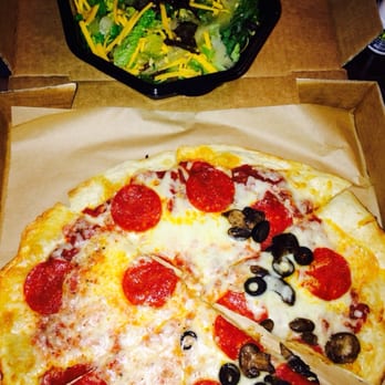 PYRO'S Fire Fresh Pizza - This was the large pizza I ordered. Which is only big enough for one person... - Salad Near Me - Memphis, Tennessee