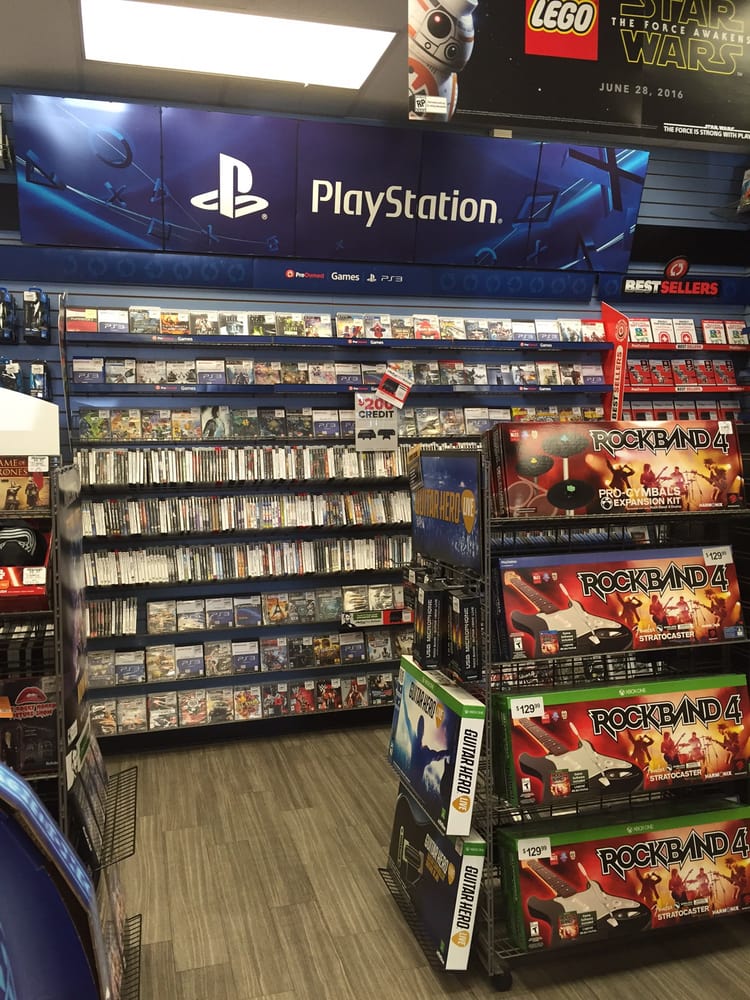 Game Stop Logo