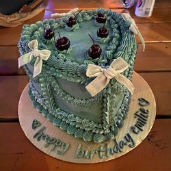 Gorda Bakes - Vanilla bean cake with matcha buttercream vintage heart cake