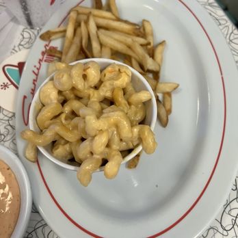 Sunliner Diner - Kids max n cheese and fries, not good - Diners Near Me - Pigeon Forge, Tennessee Sunliner Diner - Kids max n cheese and fries, not good - Diners Near Me - Pigeon Forge, Tennessee