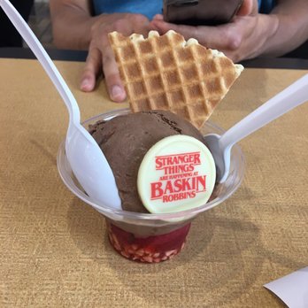 Baskin Robbins - Upside Down Sundae (Stranger Things Special) - Ice Cream & Frozen Yogurt Near Me - Toronto, Ontario Baskin Robbins - Upside Down Sundae (Stranger Things Special) - Ice Cream & Frozen Yogurt Near Me - Toronto, Ontario