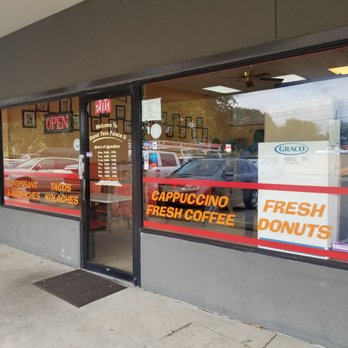 Donut Taco Palace II - Outside - Bakeries Near Me - Austin, Texas Donut Taco Palace II - Outside - Bakeries Near Me - Austin, Texas