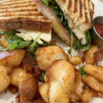 Madi - G.O.A.T. Sandwich - Breakfast & Brunch Near Me - San Diego, California Madi - G.O.A.T. Sandwich - Breakfast & Brunch Near Me - San Diego, California
