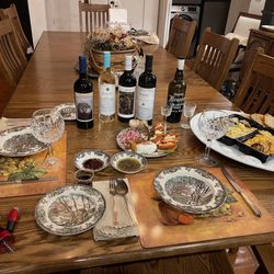 We had pasta , clams , mussels with bruschetta and prosciutto! Delicious combinations!