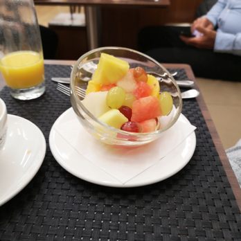 The Concorde Room - Fruit salad at the arrivals concorde room - Lounges Near Me - London, XGL
