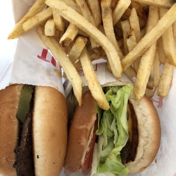 In-N-Out Burger - What's in the bag? - Burgers Near Me - Folsom, California In-N-Out Burger - What's in the bag? - Burgers Near Me - Folsom, California