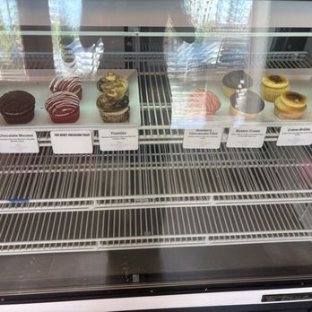 The Happy Cake Shop - Cupcakes Near Me - Jacksonville, Florida