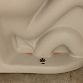 Triple Play Resort and Suites - Toilet. GROSS!!! - Hotels Near Me - Hayden, Idaho