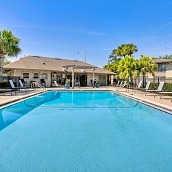 St. John's Pointe Apartment Homes