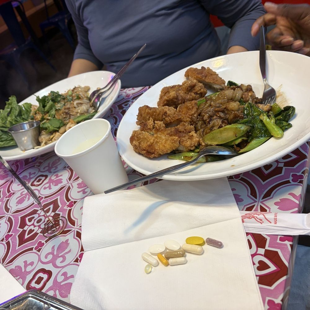 E-Jae Pak Mor - Thai Near Me - Seattle, Washington