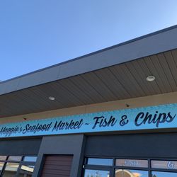 Maggie's Seafood Market - Outside