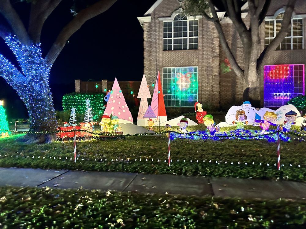 DEERFIELD HOUSING THE Updated September 2024 19 Photos 4549 Old Pond Dr, Plano, Texas