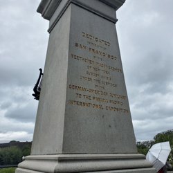 Statue