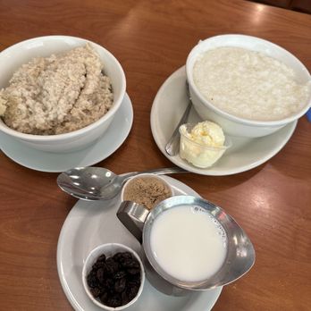 Le Roy's Restaurant - Oatmeal and grits - Diners Near Me - Monrovia, California Le Roy's Restaurant - Oatmeal and grits - Diners Near Me - Monrovia, California