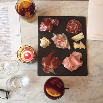 Meriggio - Planche mixte et cocktail à base de vin italien! Le bonheur! - Italian Near Me - Paris, 75