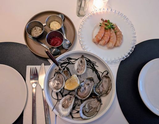 Pearl Street Restaurant by null