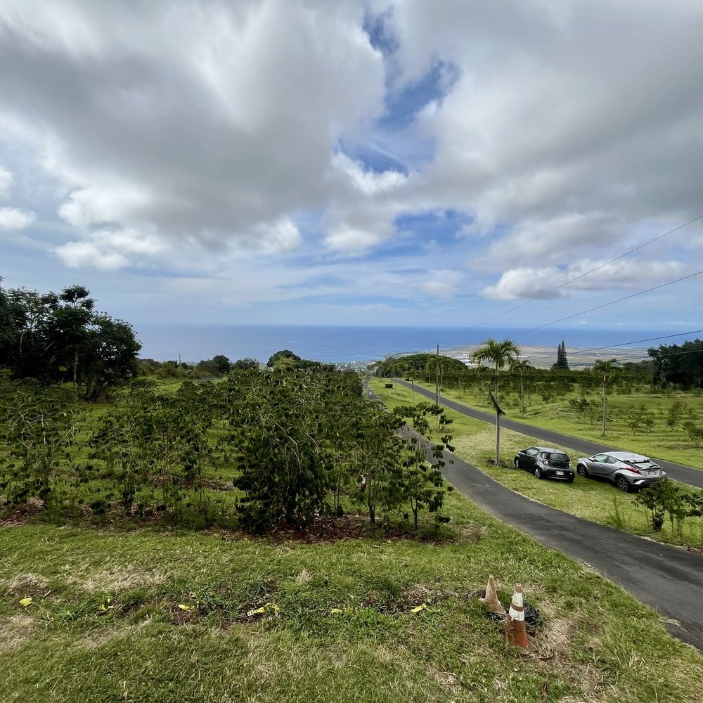 UCC Hawaii - The view - Tours Near Me - Holualoa, Hawaii