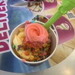 Raspberry pomegranate and Pineapple Dole. You're welcome! Raspberry pomegranate and Pineapple Dole. You're welcome!