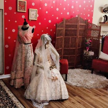 Ritu Selects - Women's Clothing Near Me - Katy, Texas Ritu Selects - Women's Clothing Near Me - Katy, Texas
