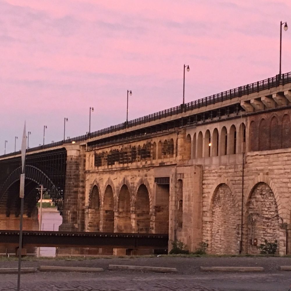 Riordan Tours - Eads bridge, St. Louis. - Tours Near Me