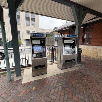 Berwyn Metra Station - Automated Ticketing Purchase Booth - Train Stations Near Me - Berwyn, Illinois Berwyn Metra Station - Automated Ticketing Purchase Booth - Train Stations Near Me - Berwyn, Illinois