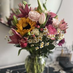 Brattle Square Florist - Photo actually doesn't do them justice- it is an absolutely beautiful arrangement