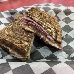 Hungry Charlies - Even panni