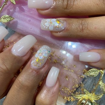 Liz Nail & Spa - I loved how Amy did my nails. she took her time as she did my nails and made sure they looked good every step of the way! - Nail Salons Near Me - Flushing, New York