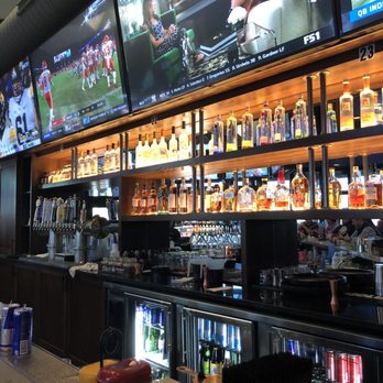 Yogi's Bar & Grill - Sports Bars Near Me - Upper Arlngtn, Ohio