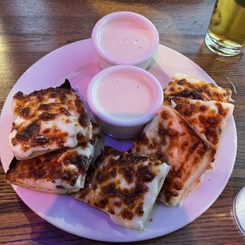 Schmizza Public House - Schmeezy Bread - American Near Me - Hillsboro, Oregon Schmizza Public House - Schmeezy Bread - American Near Me - Hillsboro, Oregon