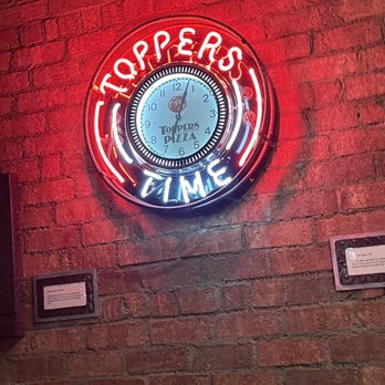 Toppers Pizza Place - Pizza Near Me - Oxnard, California Toppers Pizza Place - Pizza Near Me - Oxnard, California