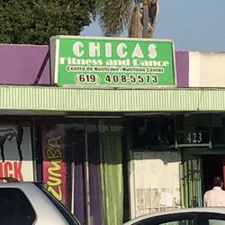 Chicas Fitness & Dance - Store Front