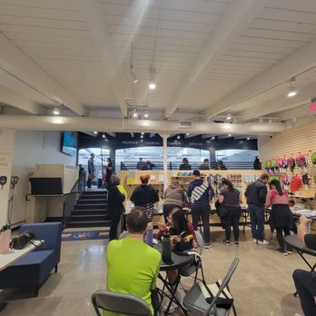 RECS - Lounge facing courts and merchandise - Pickleball Near Me - Tualatin, Oregon RECS - Lounge facing courts and merchandise - Pickleball Near Me - Tualatin, Oregon