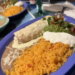 La Perla Jarocha - Shredded beef burrito