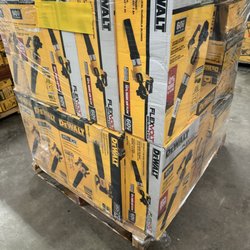 20v XR and 60v FlexVOLT blower pallet!!