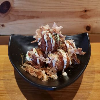 Kitanoya Guu Garlic - takoyaki $6.80 - Japanese Near Me - Vancouver, British Columbia