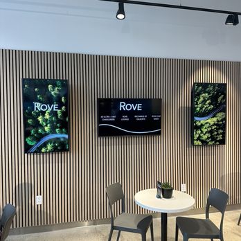 Rove Charging - Clean Lounge area open 24h - EV Charging Stations Near Me - Santa Ana, California Rove Charging - Clean Lounge area open 24h - EV Charging Stations Near Me - Santa Ana, California