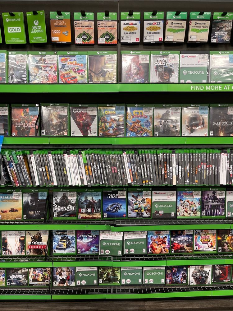 GAMESTOP Updated October 2024 703 E Shaw Ave, Fresno, California