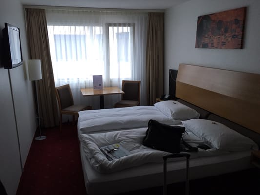 Restaurant & Hotel City Brunnen by null