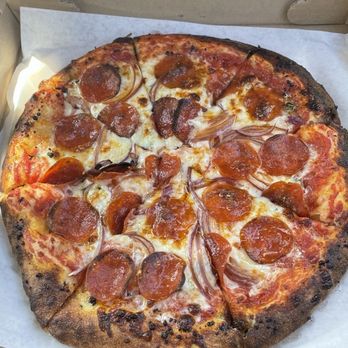 Da grateful dough - I asked for it well done and so good - Pizza Near Me - Maui, Hawaii Da grateful dough - I asked for it well done and so good - Pizza Near Me - Maui, Hawaii
