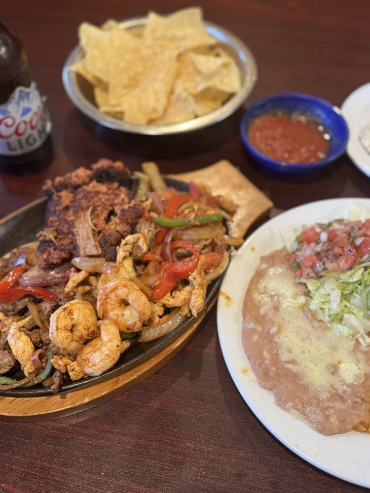 El Chingon Mexican Grill