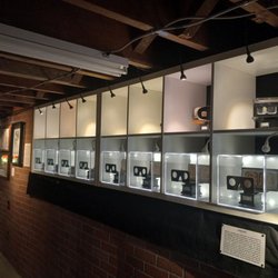 Historical display of stereoscopic viewers and viewmaster predecessors