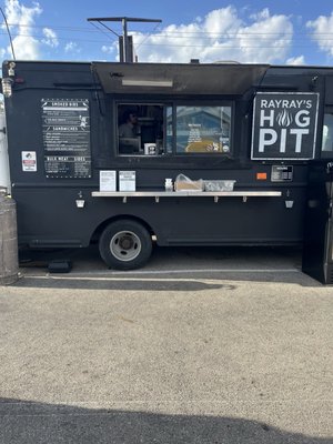 Ray Ray's Hog Pit Linworth by null