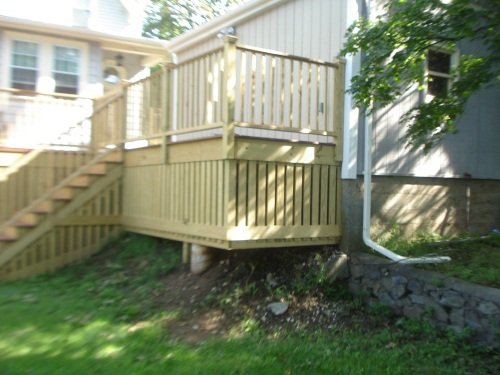 Decks and Railings - Custom built decks and railings