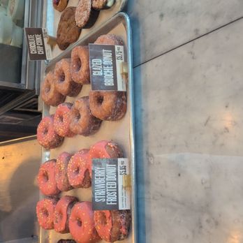 Modern Bread And Bagel - Bakeries Near Me - Los Angeles, California