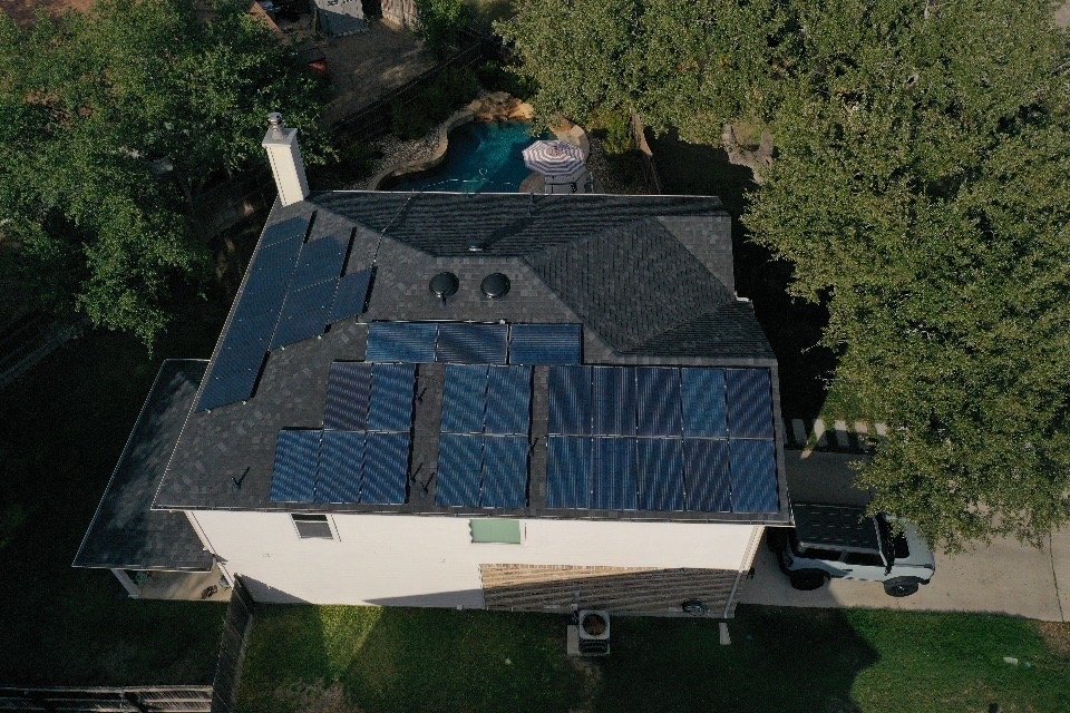 Slide of D&D Contracting