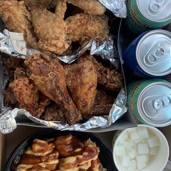 Itchy Butt - Wholechix (garlic & spicy) comes with 2 drinks and pickled radish. Fried chicken bowl comes over rice and with 1 drink. - Korean Near Me - Honolulu, Hawaii Itchy Butt - Wholechix (garlic & spicy) comes with 2 drinks and pickled radish. Fried chicken bowl comes over rice and with 1 drink. - Korean Near Me - Honolulu, Hawaii