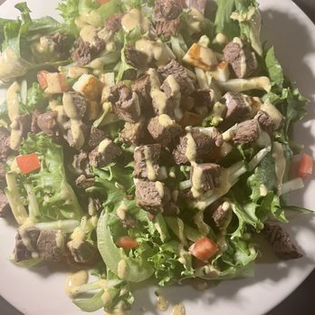 Dos Mas - Halloumi Salad with steak - Tacos Near Me - Oak Bluffs, Massachusetts