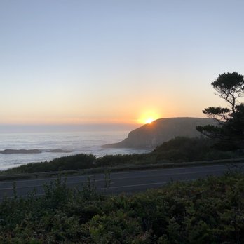 Seal Rocks RV Cove - Sunset - RV Parks Near Me - Seal Rock, Oregon Seal Rocks RV Cove - Sunset - RV Parks Near Me - Seal Rock, Oregon