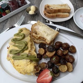 Schooners Monterey - Monterey Seafood Omelet - Seafood Near Me - Monterey, California Schooners Monterey - Monterey Seafood Omelet - Seafood Near Me - Monterey, California